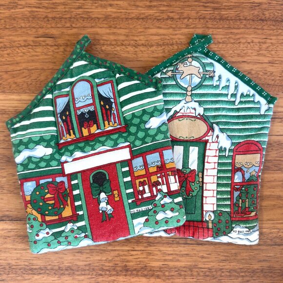Quilted House Shaped Holiday Pot Holders by RD B&D - Set of 2 - Picture 3 of 10